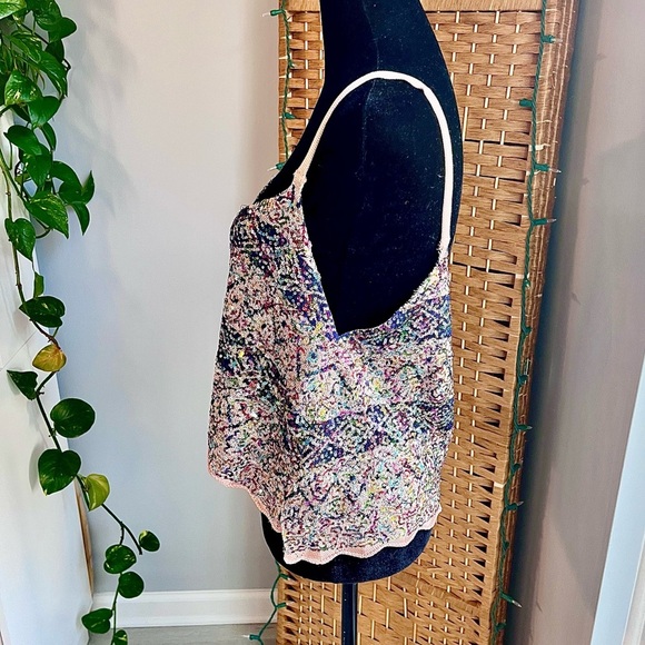 NWT Free People TWILIGHT ROSE COMBO Sequin Scalloped Cropped Top - Picture 4 of 12